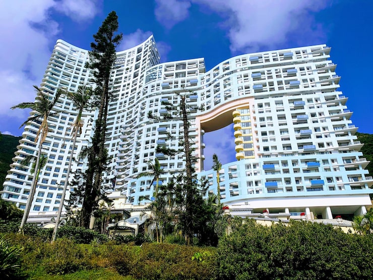 Shapoorji Pallonji Oyster