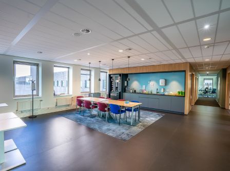 emaar-shops-sector-61-gurgaon-retail-&-office-spaces